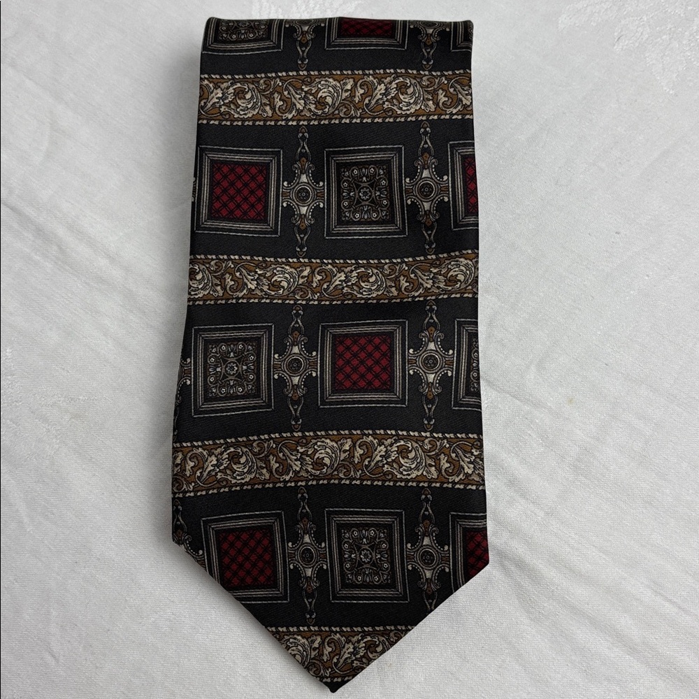 Bill Blass Men's 100% Silk Tie Collection - Red, Purple, Green - Picture 2 of 7